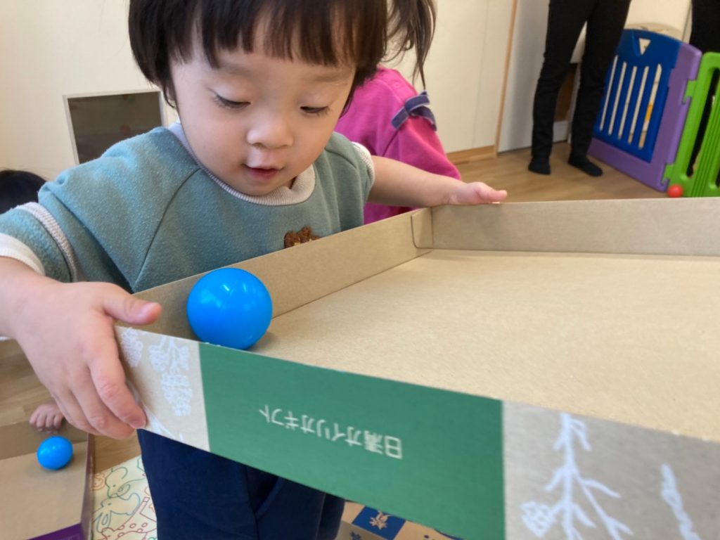 転がすから広がる遊び